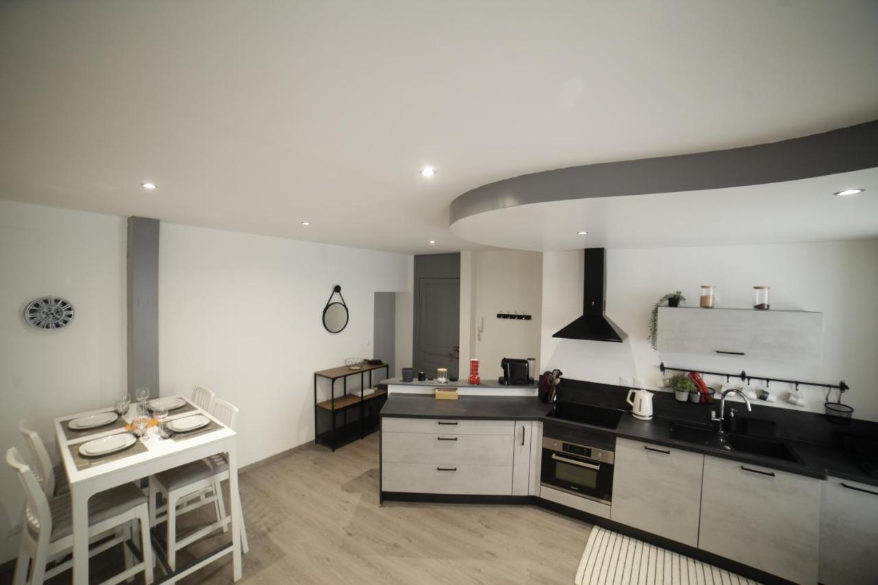 Grand Appartement 2 Chambres Avec Fibre Et Netflix 벨포르 외부 사진